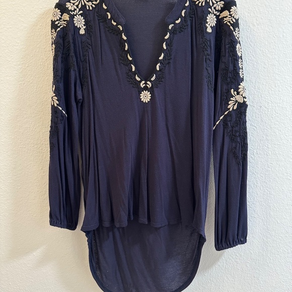 LUCKY BRAND EMBROIDERED TUNIC - NAVY, M - Picture 2 of 5